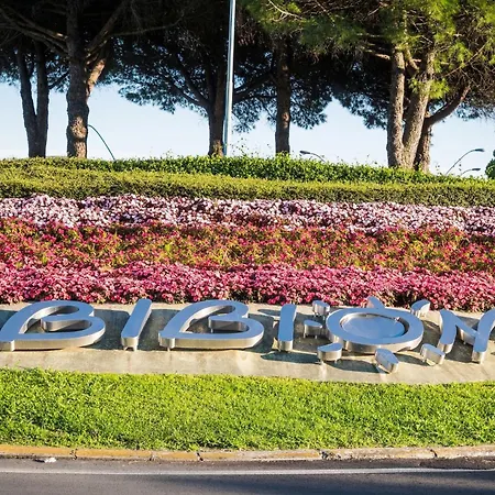 Modern Flat For 5 Guests With Private Fenced Garden * Bibione